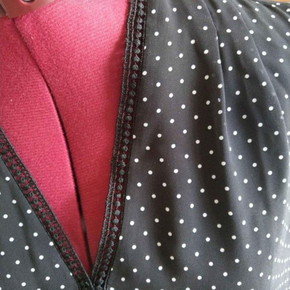 RW&CO size M blouse EUC - Picture 3 of 4